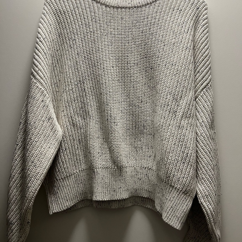 H&M - Cozy Grey Women's Sweater
